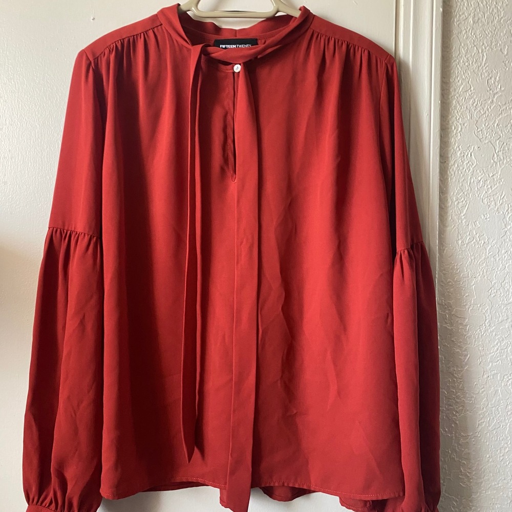 Fifteen Twenty Rust Red Tie Neck Bishop Sleeve Blouse 3F25044 Womens‎ Medium
